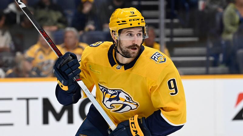 Nashville Predators left wing Filip Forsberg (9) plays against the San Jose Sharks during the...