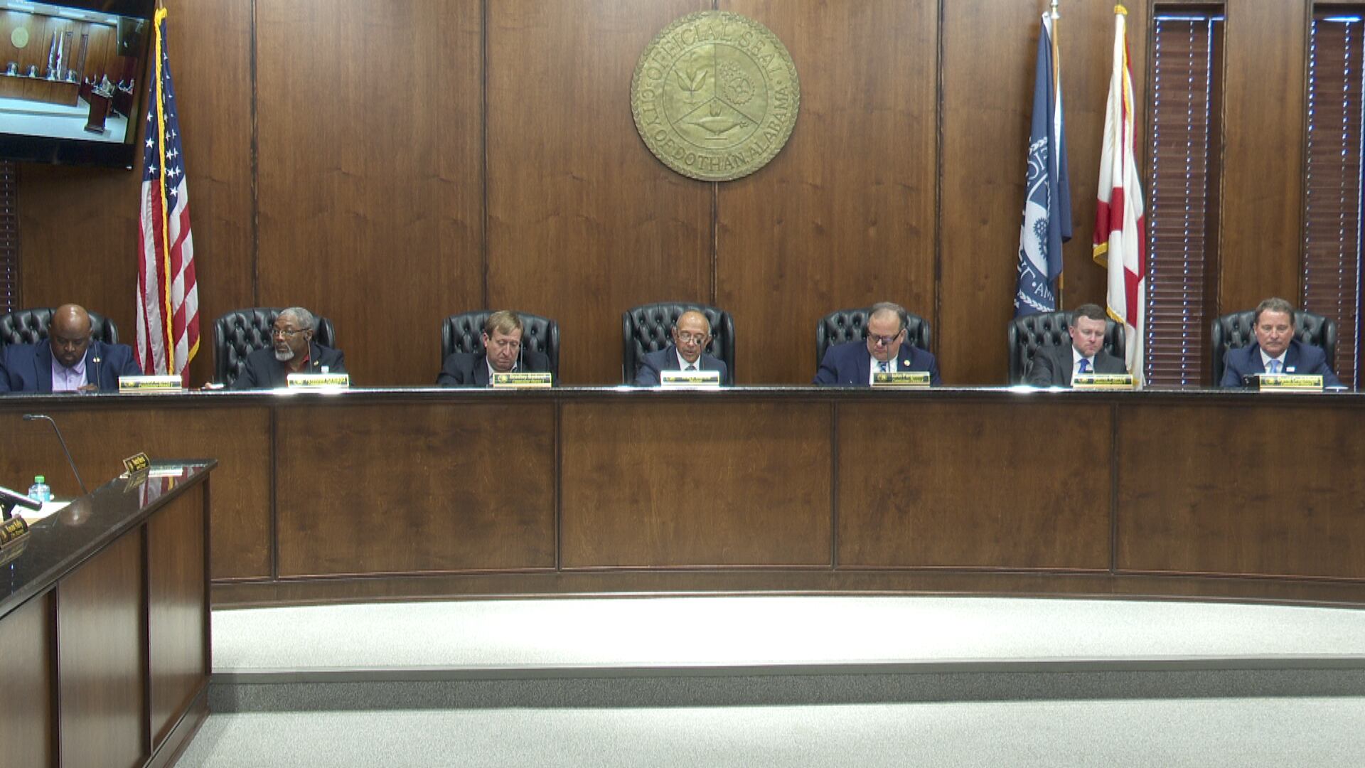 Dothan City Commission discusses new city hall, new city manager - Vimarsana News
